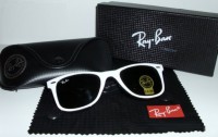 RAY-BAN TECH WAYFARER